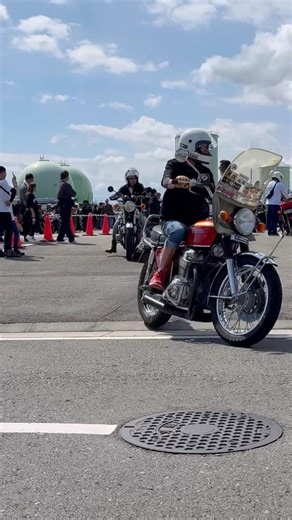 Classic cars!! Exhaust sound! CB750FOUR! Z2! Mach3! EXHAUST! #shorts