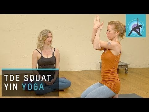 Yin Yoga Pose: Toe Squat