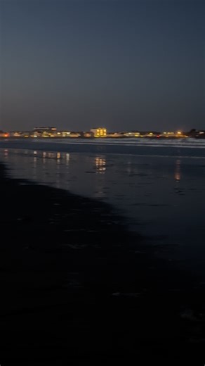 Three hours before high tide on August 22 with rough surf at Hampton Beach. | Hampton Beach - "Official"