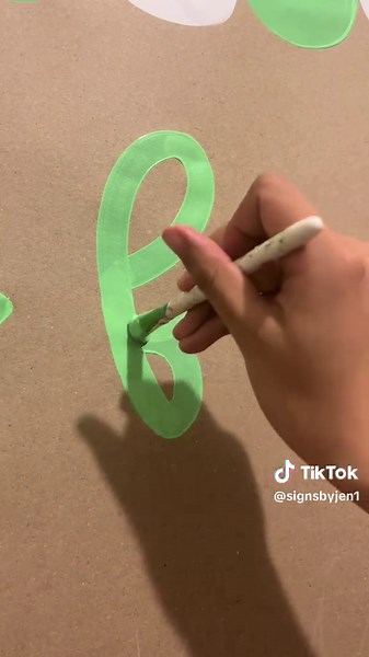 Satisfying Painting Techniques for Custom Banners