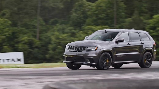 The Jeep Grand Cherokee Trackhawk’s 5337-pound curb weight makes it the heaviest vehicle we’ve ever lapped at VIRginia International Raceway. Full story: http://crdrv.co/GP6ZfLs | Car and Driver