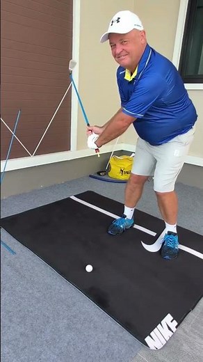 this is a great takeaway golf swing drill to start your backswing on the correct swing plane.🏌️💯