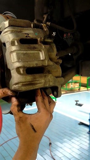 install brake pads part 2
