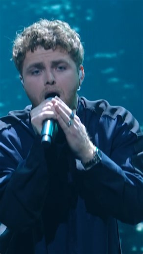 14K views · 215 reactions | I’ve waited an “Eternity” to see Alex Warren at the #VMAs stage 凉 #MTVAsia #VMA2025 #VMAs #Performance #AlexWarren | MTV Asia | Facebook