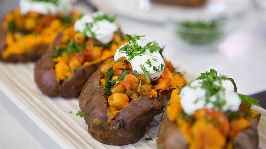 Chickpea chili in baked sweet potato: Get the hearty, healthy recipe