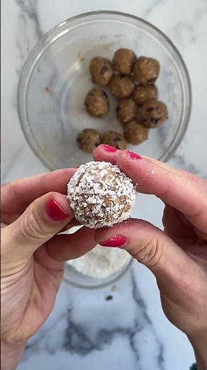Favorite No-Bake Peanut Butter Balls