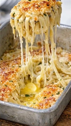 🧄🧀 Million Dollar Spaghetti Casserole