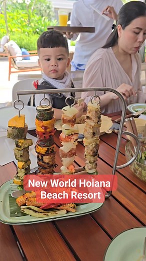261K views · 1.1K reactions | Của con hết nha cả nhà !!! #newworldhoianabeachresort | Color Man | Facebook