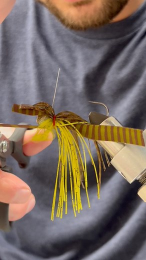 Sit back, relax, and come along while we build a custom color in our 3/16oz Kooshball Micro Finesse jig. For this one we decided to do a hybrid fine silicone mixed with fine living rubber that would excel in the colder months ahead. Subtle action can be key in colder water for all species of bass which is exactly what this jig can deliver. Like what you see? This set of three jigs and a pack of our trailers is for sale. Enjoy the video? Follow along for more custom builds! • • • #hhcustombaits #