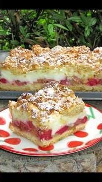 The Best RHUBARB CRUMBLE CAKE WITH CUSTARD FOAM, always turns out perfect, easy and delicious