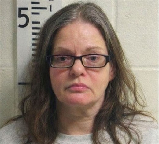 Middletown police looking for woman suspected of using stolen identity to make large withdrawal