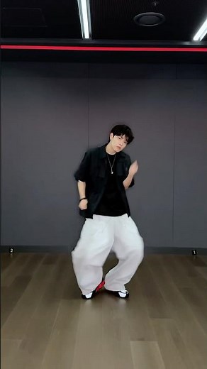 #Seungmin got good #KARMA #StrayKids #스트레이키즈 #승민 #CEREMONY #CEREMONYchallenge