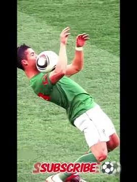 CR7 Freestyle Skills #cr7 #footballskillschallenge #footballshorts