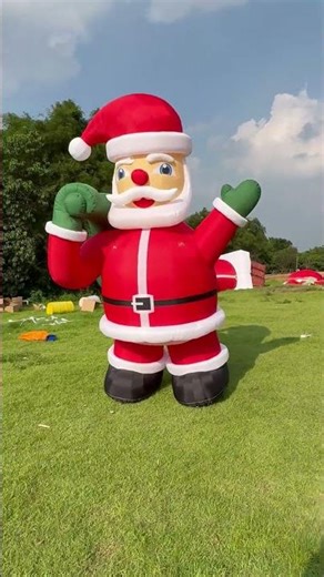 Can My Yard Handle a 12-Foot Inflatable Santa? 🏡 #ozis #christmas