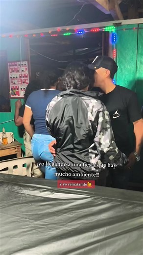 #tiktokviral #sigueme_y_te_sigo #ambientepapiambiente🕺 #locosporlarumba🎶🎶🎶 #sigueme_para_mas_videos_asi