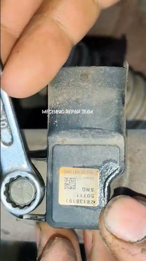 Engine MAP sensor cleaning 👍😊 #shorts