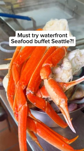 Seattle Seafood buffet!? @happycrabrestaurant