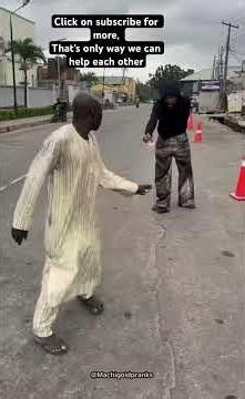 Electric phone shock prank #greenscreen #funny #duet #funnymemes #prank #trending #fyp