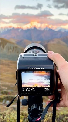 Golden Peaks in 100MP Detail | Hasselblad 907X & CFV 100C