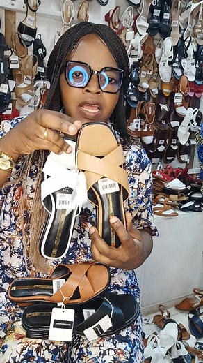 12000 fr 0747757927 Yopougon terminus 40 | Dame Mok