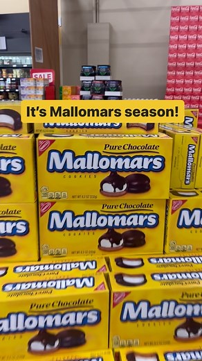24K views · 671 reactions | Have you seen the iconic yellow boxes at your grocery store? These sweet treats were created more than 100 years ago.  #nj #newjersey #mallomars #njfoodie | NJ.com | Facebook