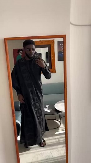 This Black Jalatan is giving T’Challa… No more stress wearing and fixing your cloths at events (funerals, traditional weddings etc.) Get yourself a Jalatan and experience the fusion of modernity, tradition and convenience. Price: GHc 1,500 per piece Jalatans are for the Modern Royal! #Jalatan #Jalantoma #Modern #royal #ghanaianfashion