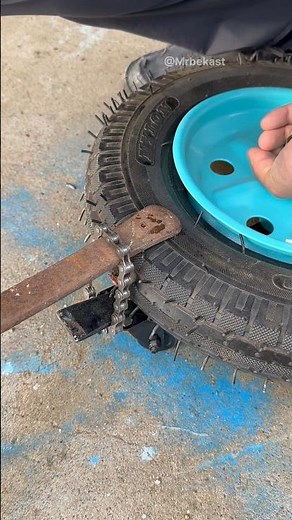 🔥 Remove a Tire from the Rim in Minutes Using Simple Tools!