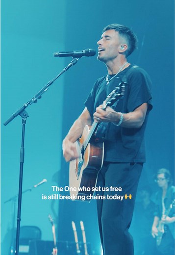 Phil Wickham Living Hope live performance full video