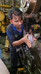 2.9M views · 34K reactions | অর্থহীন পুরুষ R সৌন্দর্যহীন নারী গল্প R কবিতাতেই শোভা পায়।✅ তাই প্রচুর পরিশ্রম করতে হবে️ Main bering installation work #team_step_power #engineering #engine #engineer #catterpillar #patrs #service This is Asif Sharif ️ | Asif Sharif | Facebook