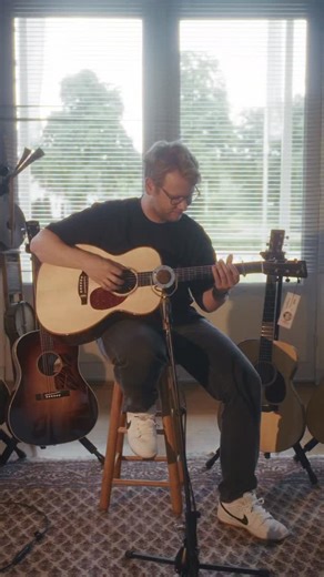 🎸 Bourgeois didn’t name this model the OM DB Signature for nothing, it highlights many beautifully unique design elements that are distinctly Dana’s! This DB Signature features a solid Adirondack spruce top and Madagascar rosewood back and sides. Sustain, resonance, projection, and clarity are all abundantly present in this OM model! Check out more @bourgeois_guitars on our website! // #linkinbio . #lifestooshorttoplayashittyguitar | The Fellowship of Acoustics