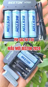 Bộ sạc pin Beston M7031 là mẫu mới nhất vừa ra mắt , cải tiến hơn so với mẫu cũ M7011 về thiết kế, có thêm cổng sạc USB Type-C sạc nhanh và tiện lợi, bền bỉ hơn so với cổng USB micro trước đây. ☎️0389007867 Bộ sạc có kèm theo dây cáp sạc USB Type-C (không kèm theo củ sạc), có thể cắm vào củ sạc điện thoại hoặc cổng USB bất kì để sạc. Sạc được cả 2 loại pin AA và AAA, có thể sạc 1 viên đến 4 viên tùy ý. Có báo đèn xanh khi đầy và tự ngắt dòng sạc. Lưu ý: Bộ sạc này chỉ dùng để sạc pin 1.5V Lithiu