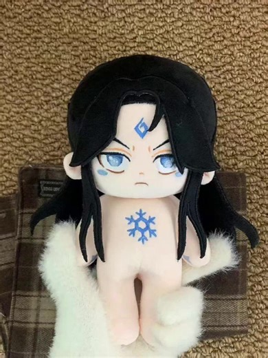 First Mobei Jun doll lacked his elf ears, but we fixed that! #svsss #mobeijun #customplush #wawa