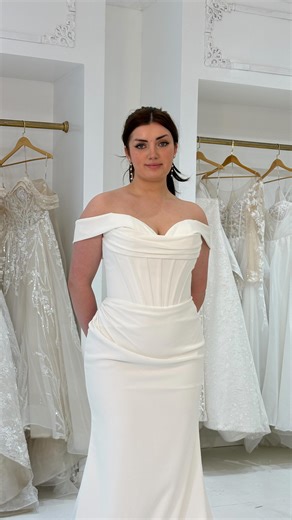 That moment when it all feels real. You’re standing tall, glowing with confidence and every step feels like you. Whether you’re going sleek and simple or fully glam, a fitted silhouette isn’t just a style—it’s a feeling. Brides, what vibe are you bringing to the aisle? 💍💫 #FittedWeddingDress #BrideToBe #WeddingInspo #ModernBride #ChicBride #ElegantBride #BridalGlow #DreamWedding #WeddingVibes #GlamBride #LuxuryBride #BridalStyle #WeddingDressGoals #BridalInspo #SheSaidYes #SayYesToTheDress #Br