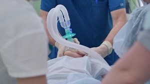 Introducing a patient to anesthesia before surgery