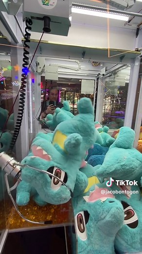 Epic Claw Machine Wins Before Life's Failures