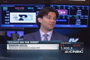 Better bet: Brick & mortar or e-commerce?