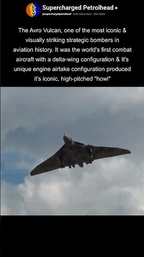 Avro Vulcan low flyby