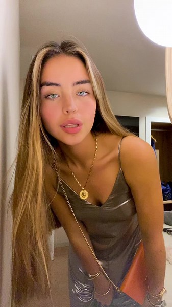 Stylish Metallic Dress Fashion Ideas for Special Events