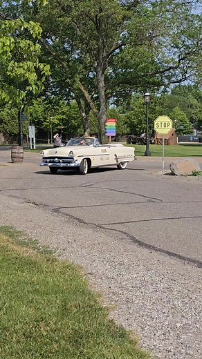 1953 Ford Sunliner Official Pace Car of The Indianapolis 500 Drive By Engine Sound Motor Muster 2023 | Casey Faitel
