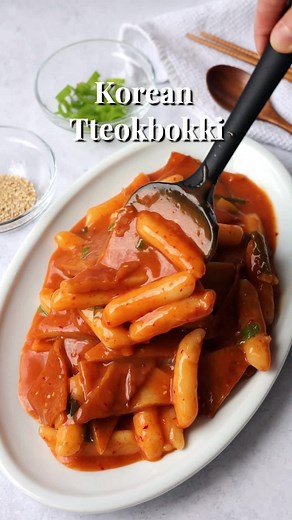 20-min. Easy Korean Tteokbokki. Recipe link in bio 📝 #dinnerrecipe #recipes #easyrecipes #goodfood #foodie #tteokbokki #tteokboki #tteokbokkirecipe #koreanfood #koreanrecipe #koreanrecipes #koreanricecake