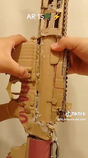 La armería de carton on TikTok