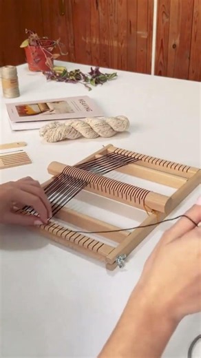 how to warp your loom with the heddle bar!