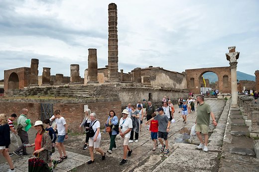New evidence at Pompeii shows signs of life after deadly eruption