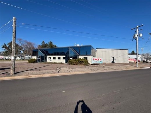 1003 Vernon St, Altoona, WI 54720 - MLS 1600110 - Coldwell Banker