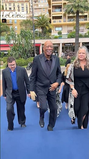 Morgan Freeman With Wife At The Blue Carpet #morganfreeman
