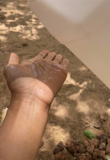 Hand Washing with a Tippy Tap: A Simple Guide