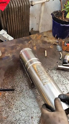 How to Repair and Maintain Your Submersible Pump Like a Pro With this step-by-step repair guide, you'll learn how to restore your deepwater pump to like-new condition. Whether it's routine maintenance or troubleshooting common problems, this video will help you keep your equipment running efficiently. #Submersible PumpRepair #Deepwa terPumpMaintenance #PumpEquip ment #FactoryDirectSales #Profess ional Maintenance Tips | 贾腾飞