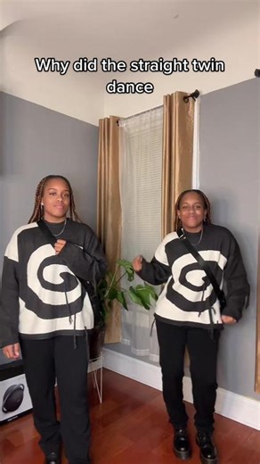 Hilarious Twin Dance Confusion