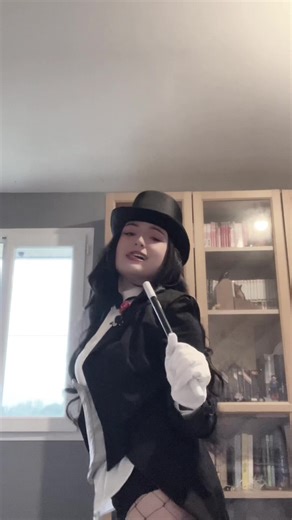 Cosplay Magic: Zatanna Transformation Guide