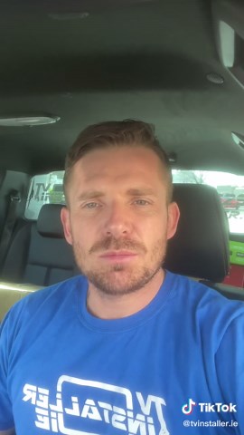 Concealing PS5 Behind €2500 Samsung OLED TV